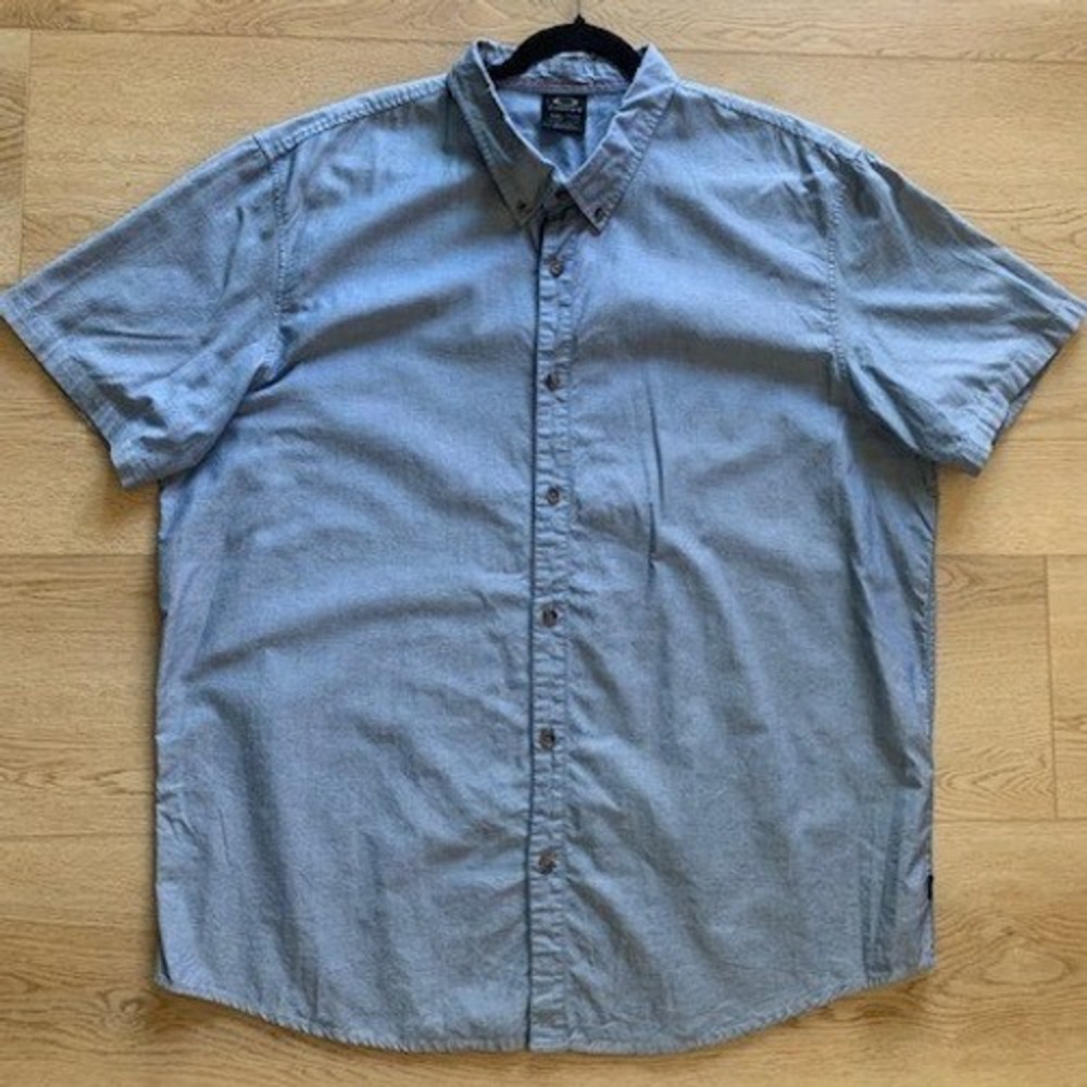 Oakley Mens XXL Blue Short Sleeve Button Down Shirt‎ Cotton Chambray 401708 609